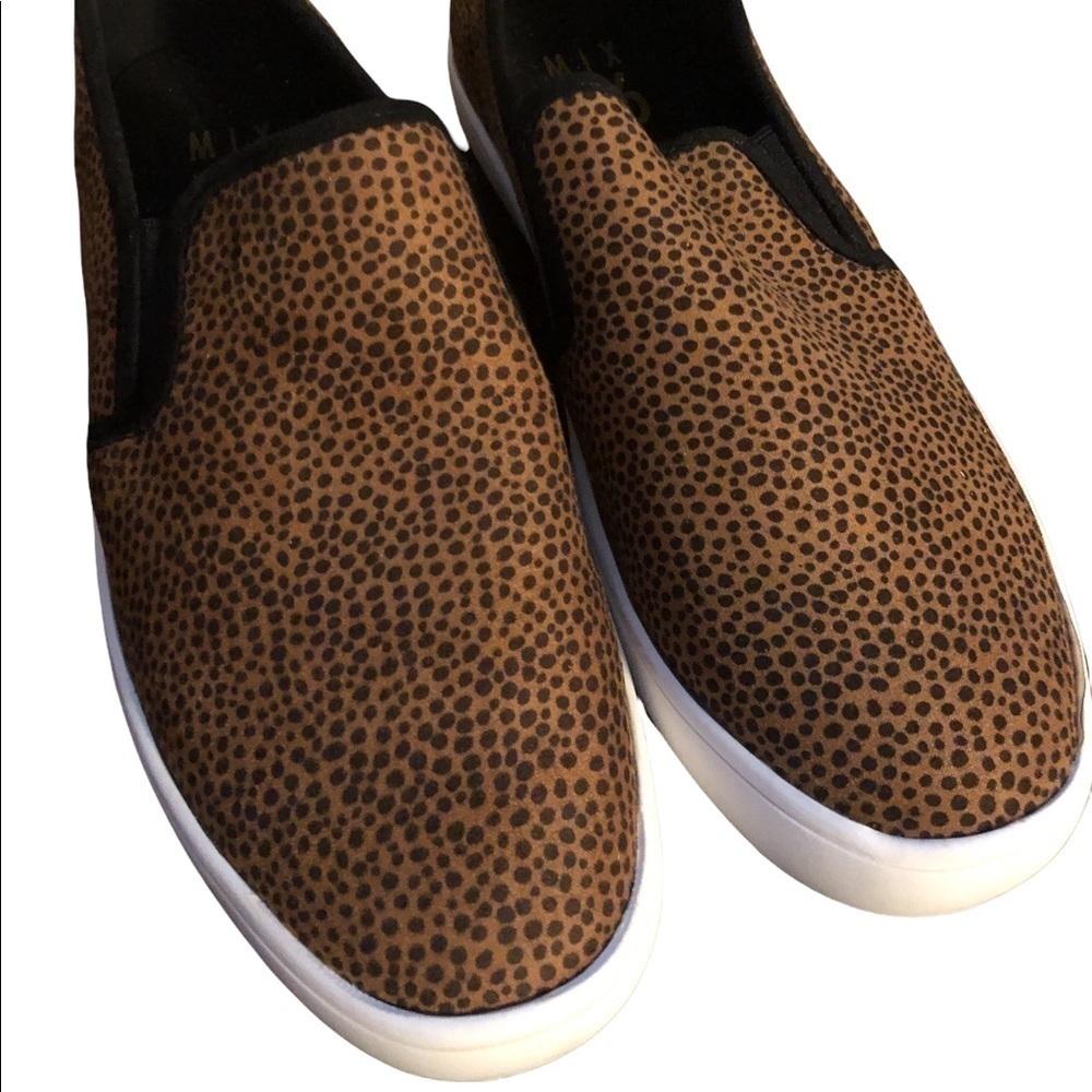 Cheetah print slipon sneakers women size 8 new